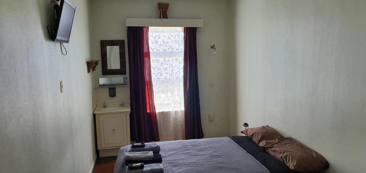 Hotel Motueka Backpackers, Loud Live Music Friday Saturday Nights Pokoj fotografie